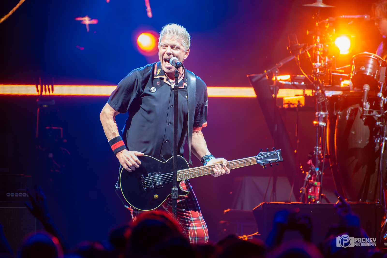 Energetic Performance by The Offspring at Jones Beach Amphitheater ...