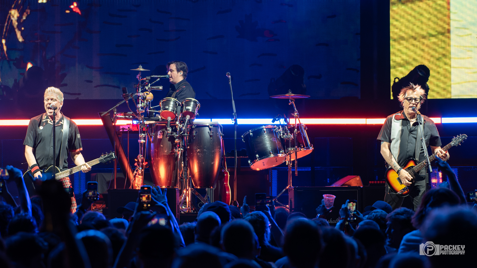 Energetic Performance by The Offspring at Jones Beach Amphitheater ...